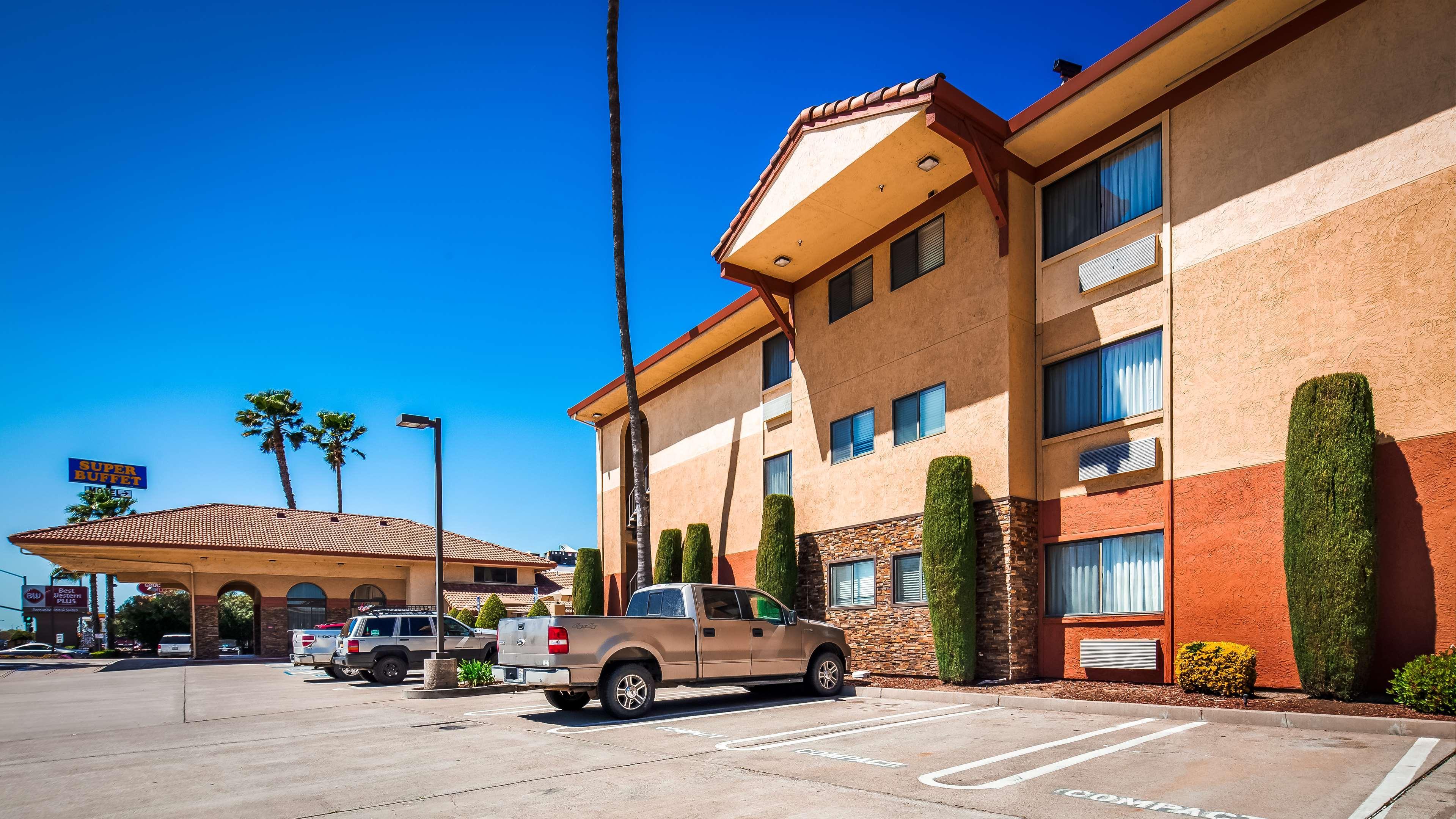 Best Western Plus Executive Inn&Suites Manteca Exterior foto