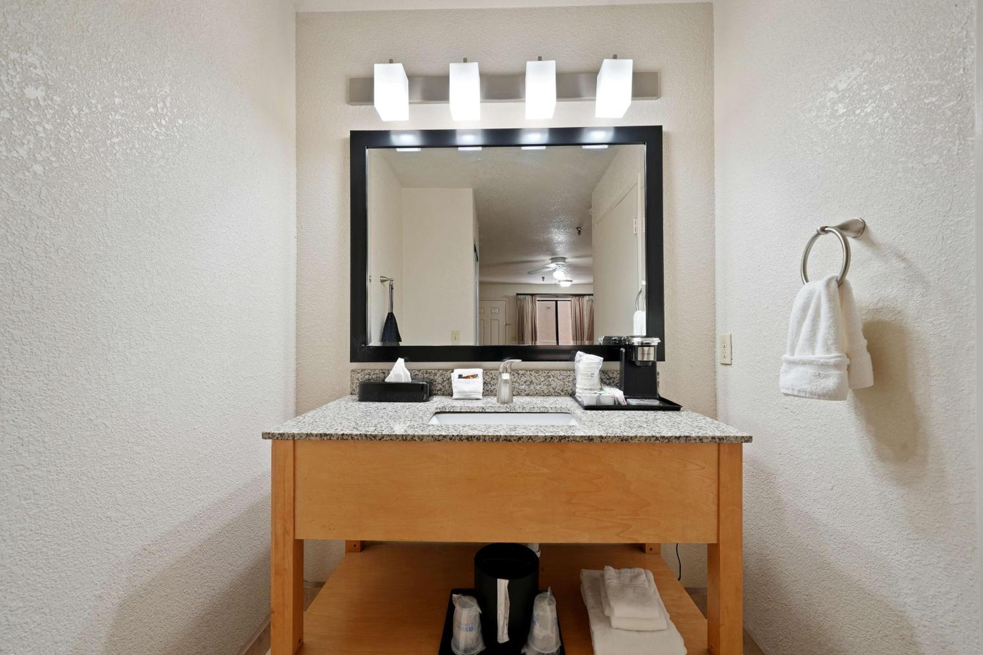 Best Western Plus Executive Inn&Suites Manteca Exterior foto