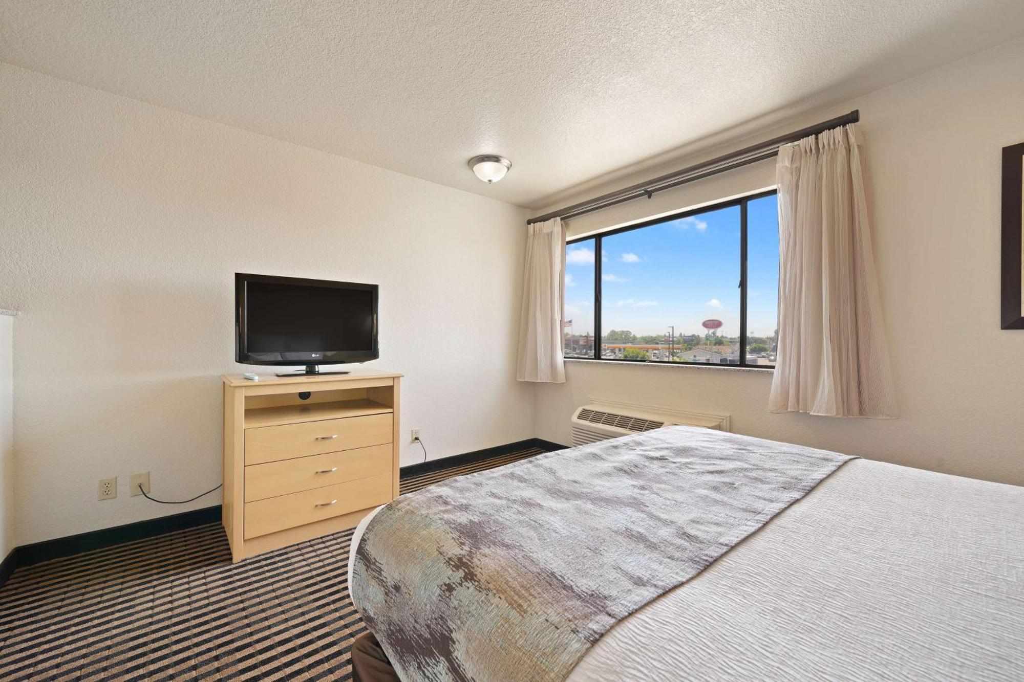 Best Western Plus Executive Inn&Suites Manteca Exterior foto