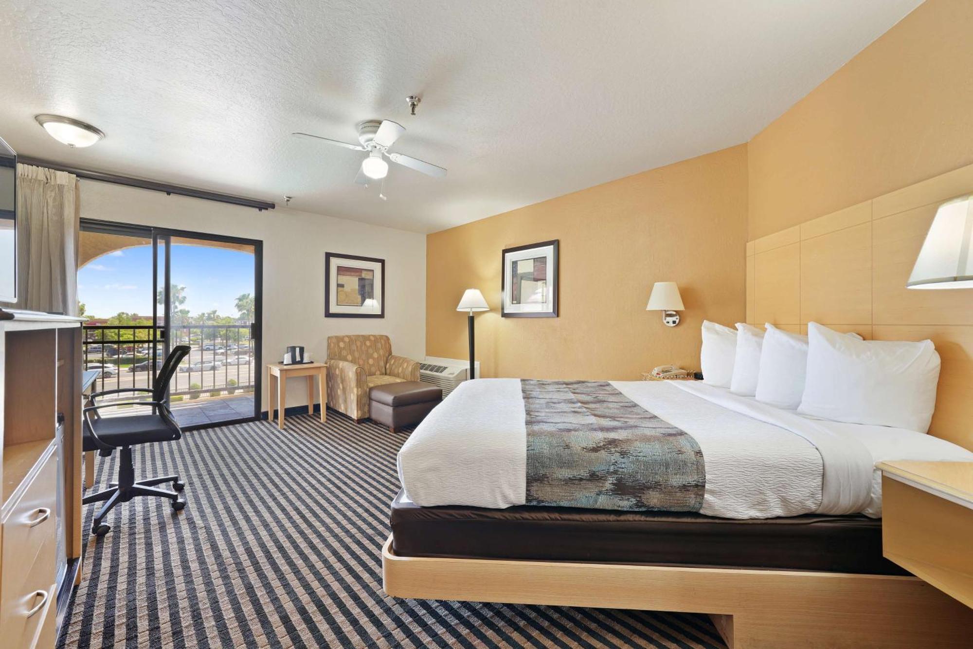 Best Western Plus Executive Inn&Suites Manteca Exterior foto