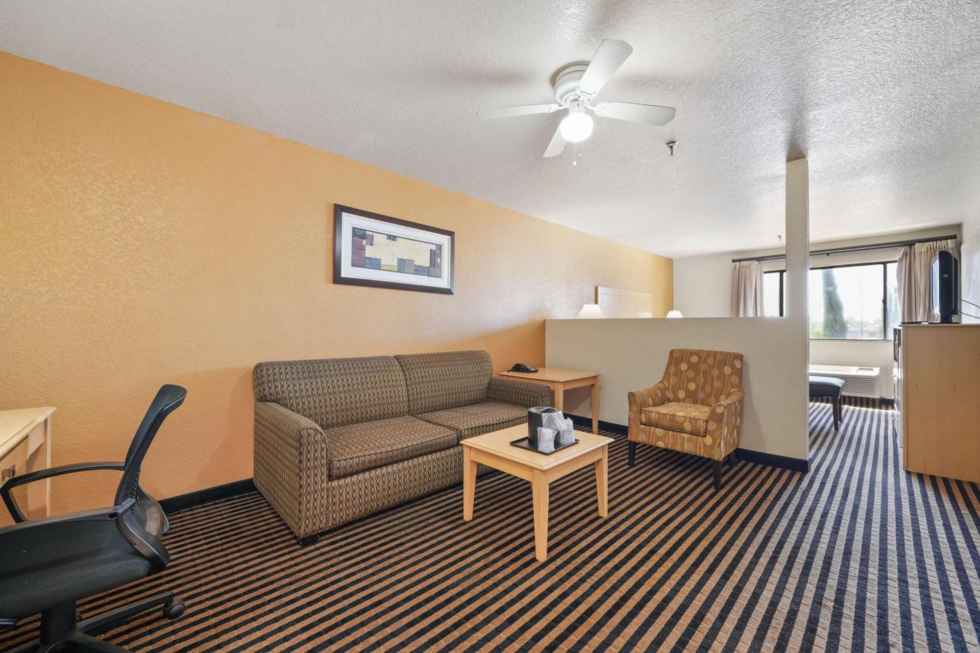 Best Western Plus Executive Inn&Suites Manteca Exterior foto